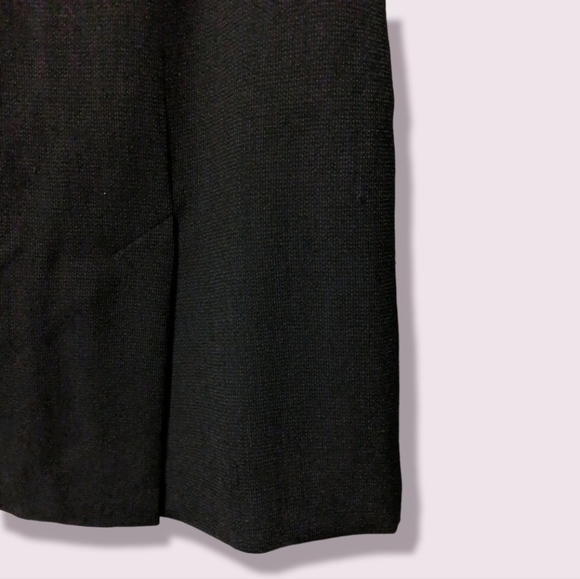 ✨2/$35 Alfani Black Wool Slit Pencil Skirt with Grey Thread detailing, size 8 - Picture 3 of 7